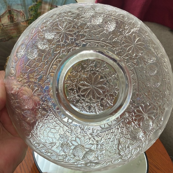 VINTAGE FENTON LEAF CHAIN (IRIDIL)WHITE IRIDESCENT FROSTED FIERY  GLASS  8" BOWL - Picture 16 of 16